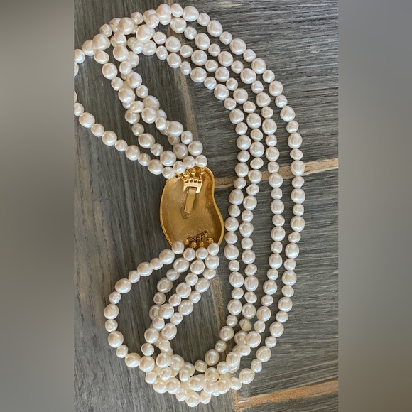 Vintage Trifari Womens Gold Choker Four Strand String Pearl Necklace 18" - Picture 8 of 11